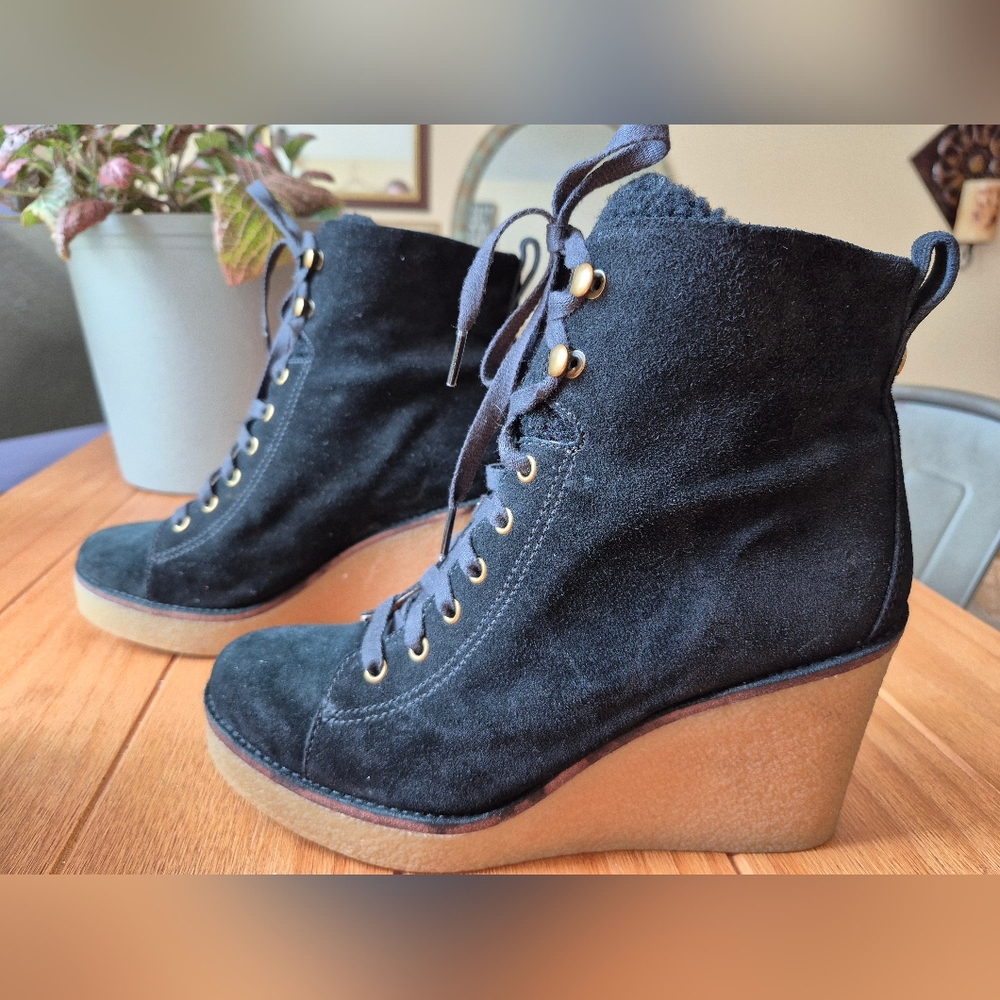 UGG Kiernan Wedge Lace-Up Booties - Size 9.5 - Picture 5 of 7